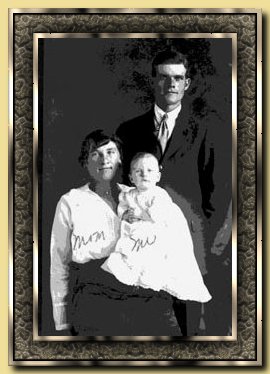 Jack-5 (Matthew-4, John-3, Matthew-2, James-1) Oxford with wife Frieda and Daughter Pat (photo from the album of Martha Post)