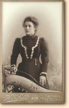 Metta E. Stoffels ( Photo from the family archives of Wigger van der Horst)